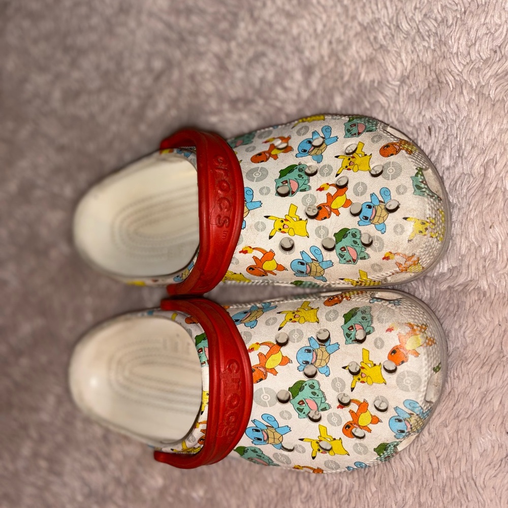 CROCS Pokémon - Red and White